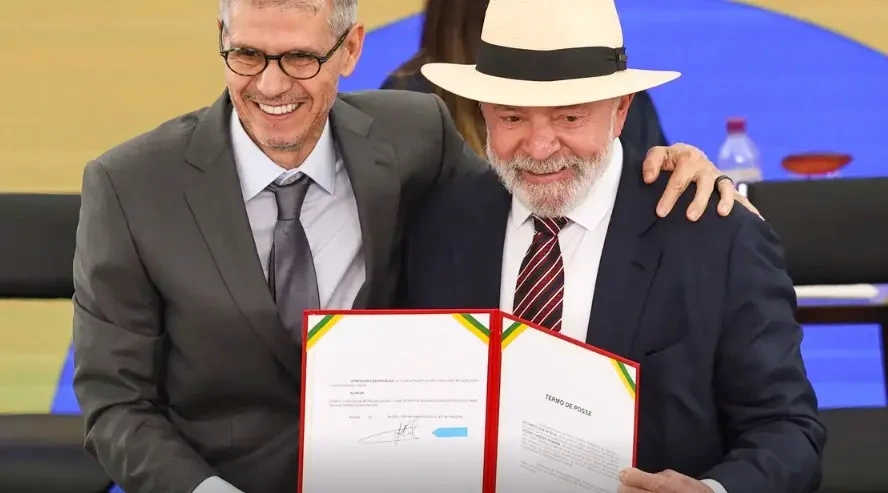 Sidônio diz que Lula deve participar de debate contra Flávio, caso haja segundo turno