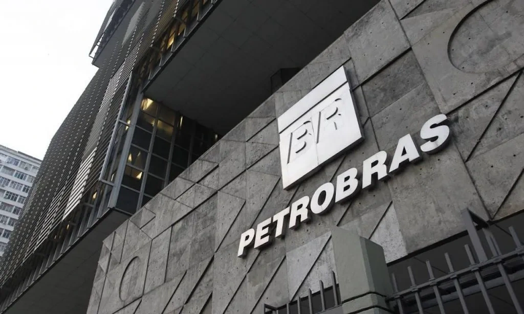 Petrobras recebe parcela de R$ 448 milhões, referente à subvenção à gasolina