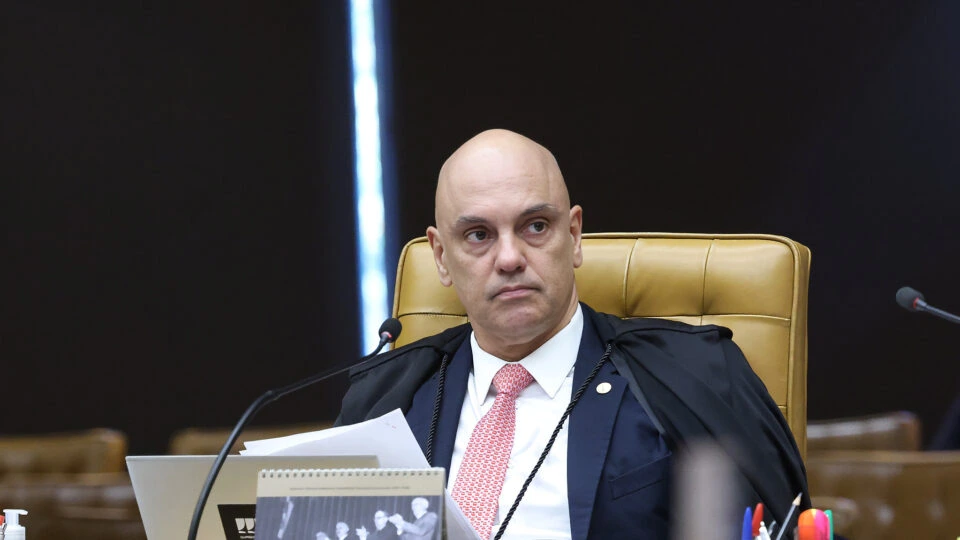Alexandre de Moraes rebate críticas sobre inquérito contra jornalista do caso Dino