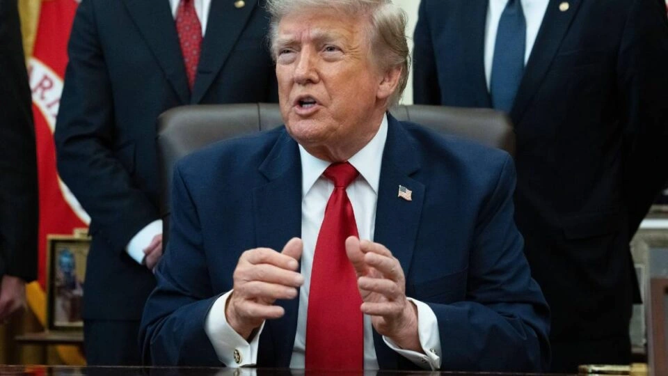 Trump diz que EUA podem permanecer no Irã e ficar com petróleo após guerra