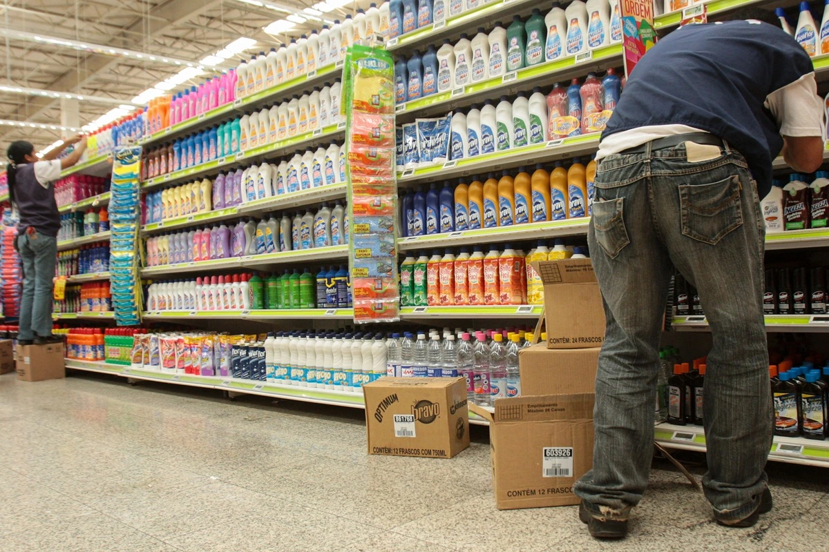 Inflação ao produtor nos EUA, varejo no Brasil e mais destaques desta quinta-feira