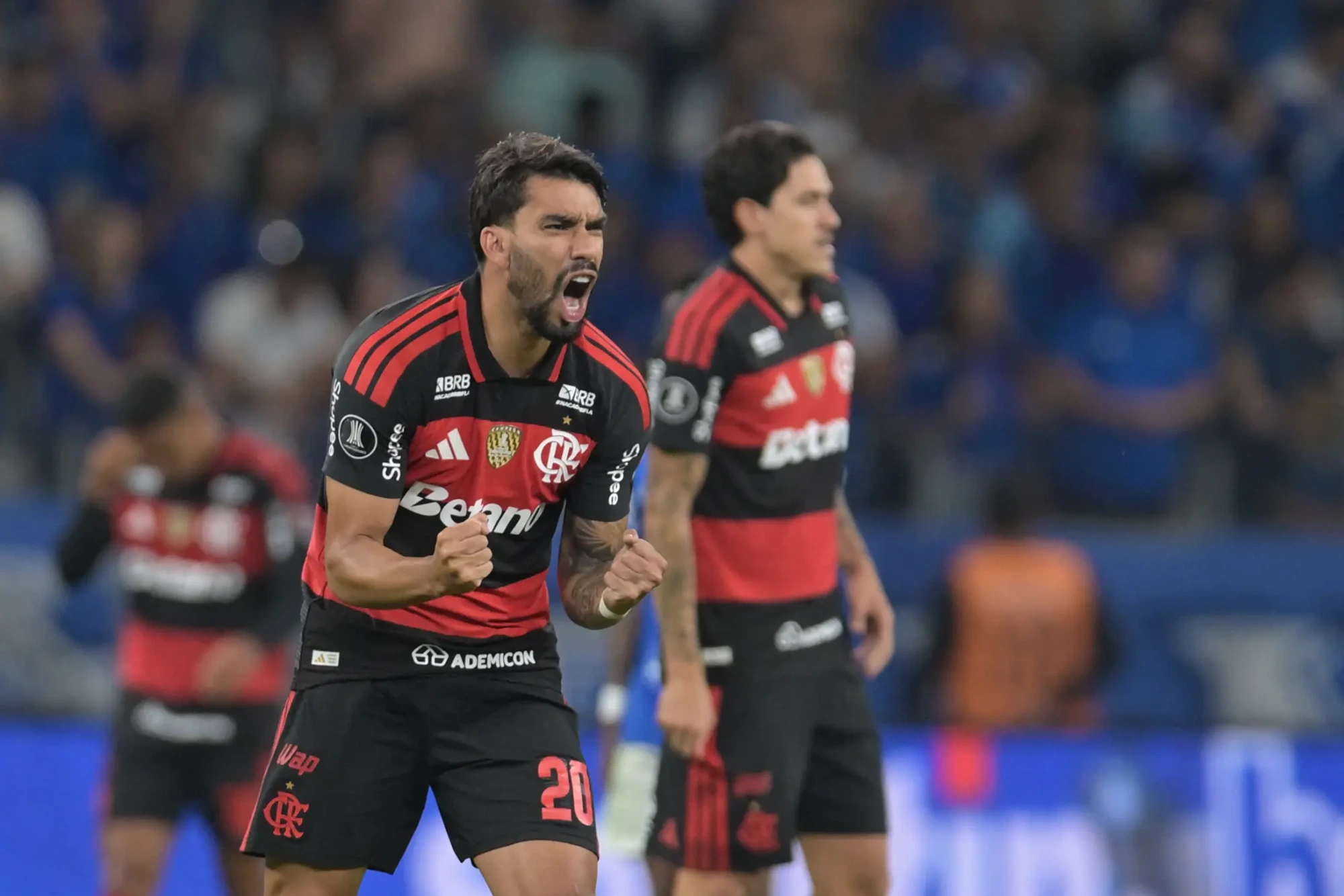 Paquetá marca, e Flamengo empata com Cruzeiro na ida pelas oitavas