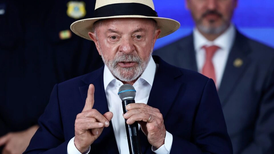 Lula defende “saidinha” de presos e cita direito à convivência familiar