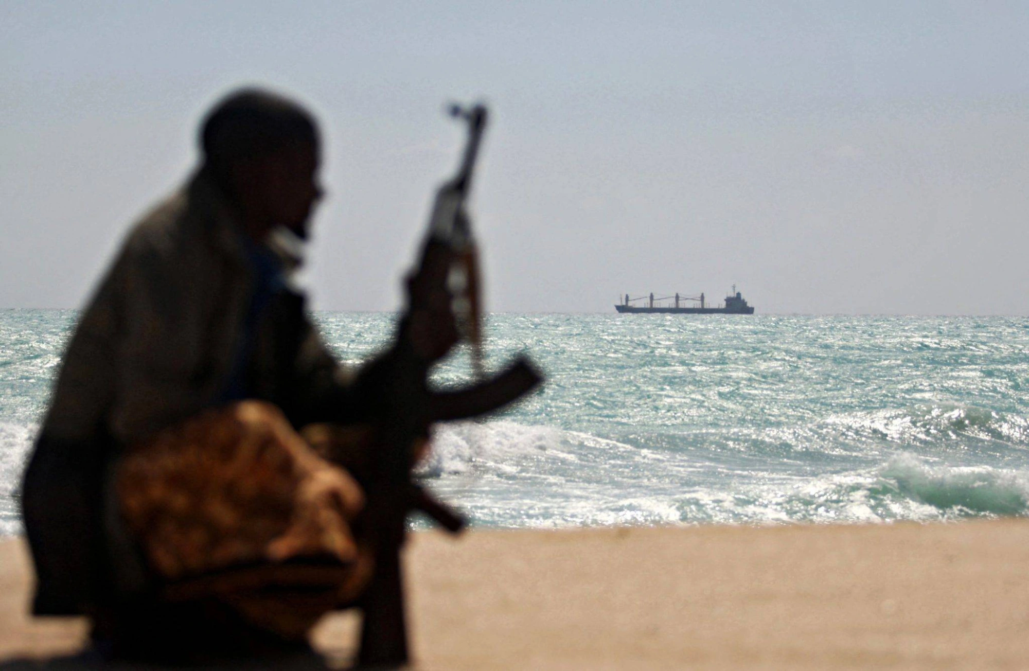 “Negócio extremamente lucrativo”: guerra abre espaço para volta dos piratas somalis