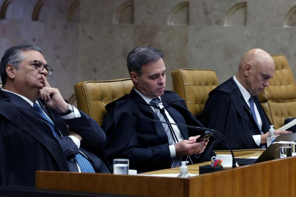 O que é pedido de vista e o que acontece agora no caso Alexandre de Moraes?