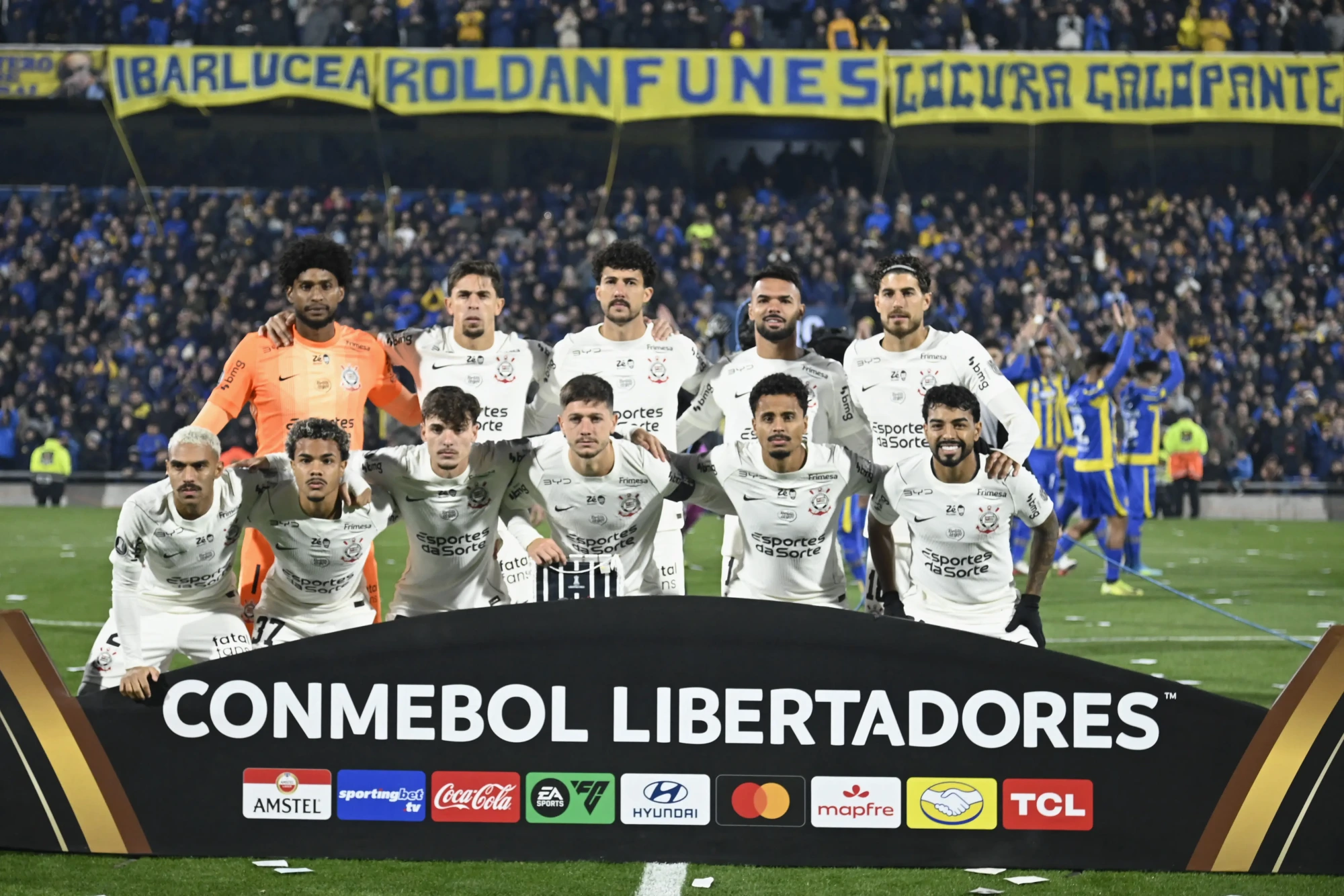 Atuações do Corinthians: defesa se destaca, mas Allan quase complica