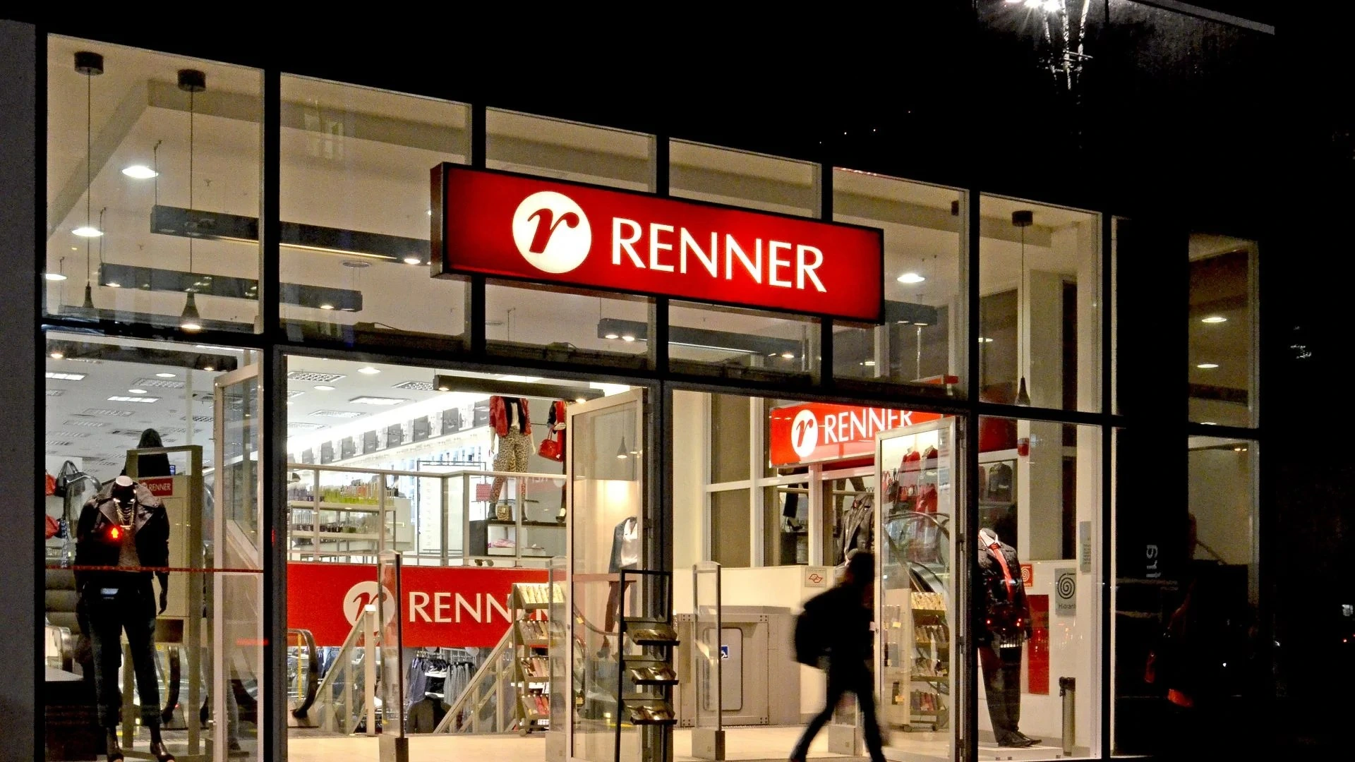 Renner: ação cai mais de 2% após UBS BB abandonar compra e cortar preço-alvo em 25%