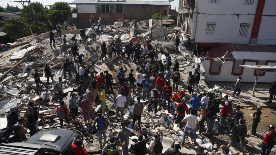 Colômbia: criminosos ameaçam cidade devastada por terremoto e autoridades ordenam toque de recolher