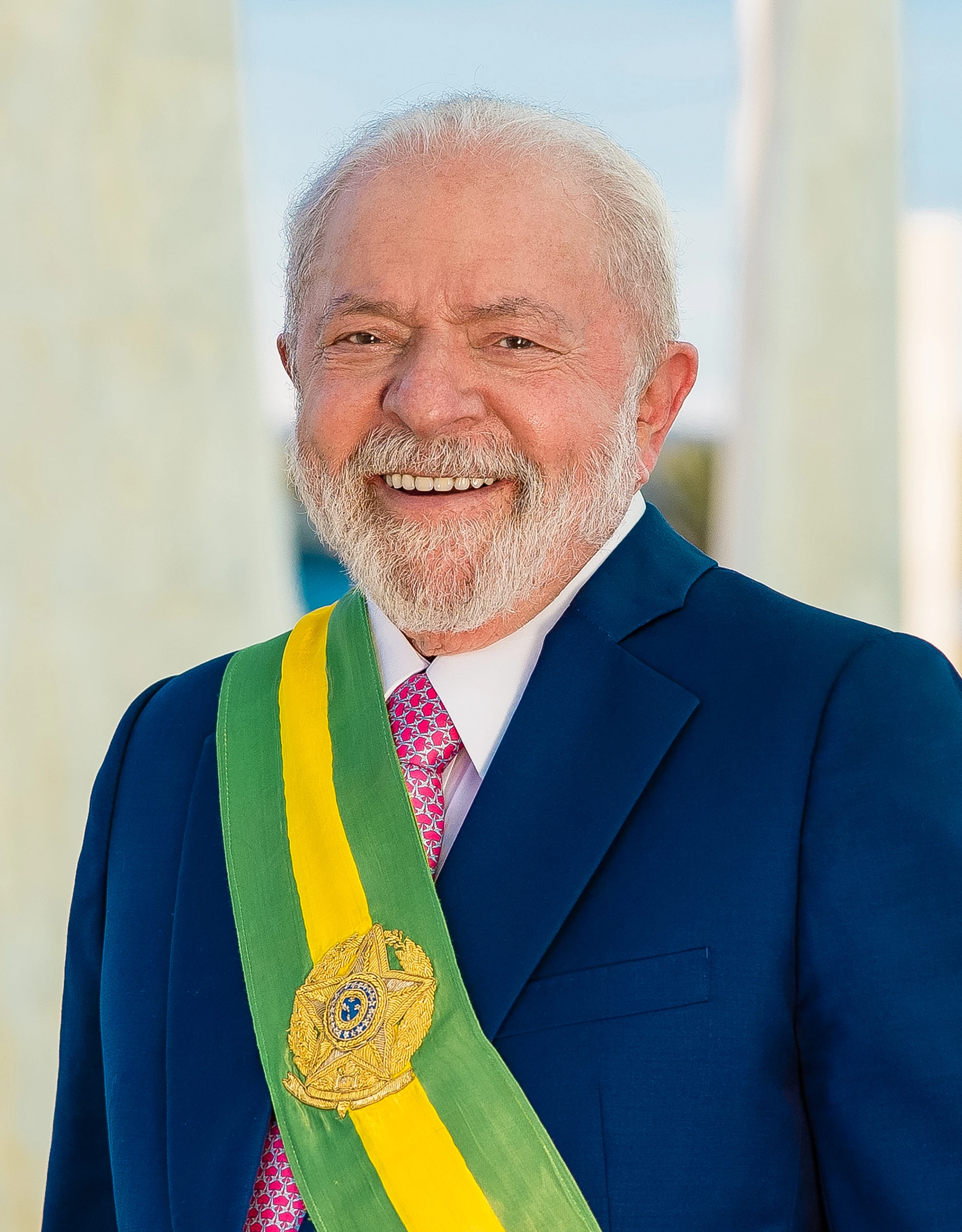 36% avaliam governo Lula como ruim ou péssimo e 35% como ótimo ou bom, mostra CNT/MDA
