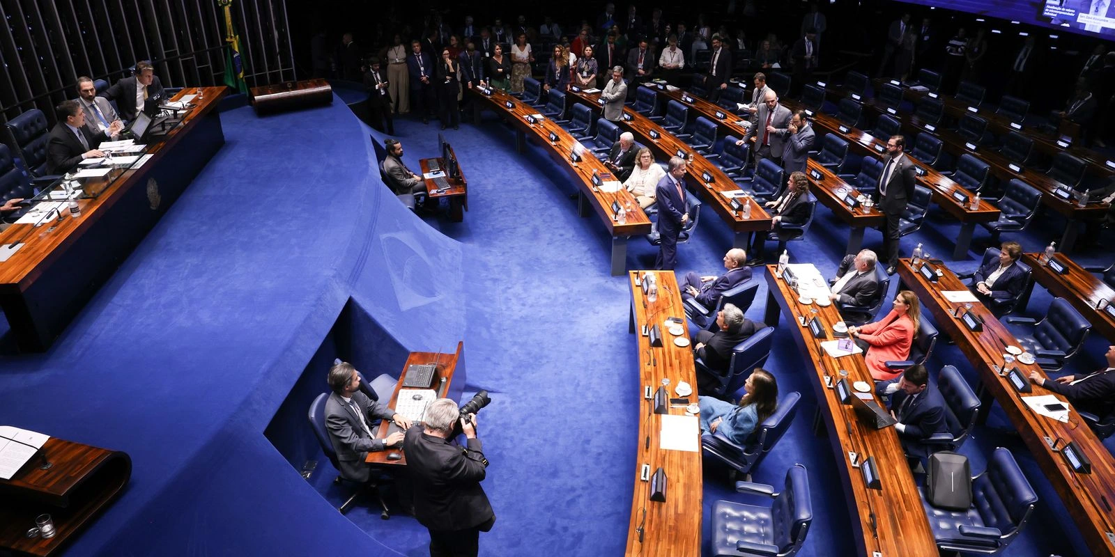 Senado aprova aumento de limite e perdão de dívida para MEIs