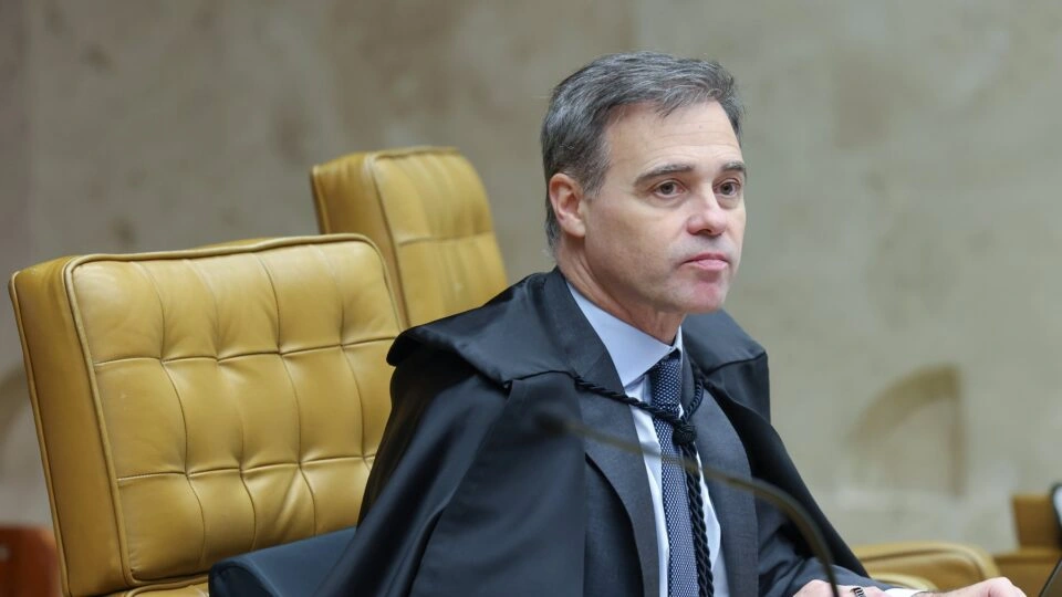 André Mendonça adota postura firme e enfrenta colegas no STF