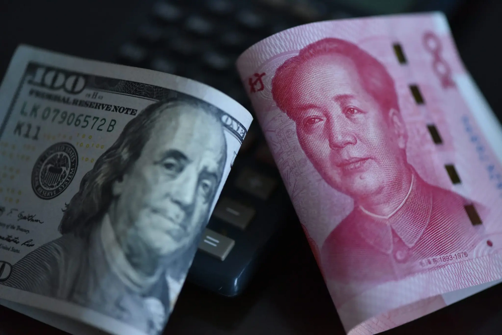 China sofre novo revés em esforço para “desdolarizar” finanças globais