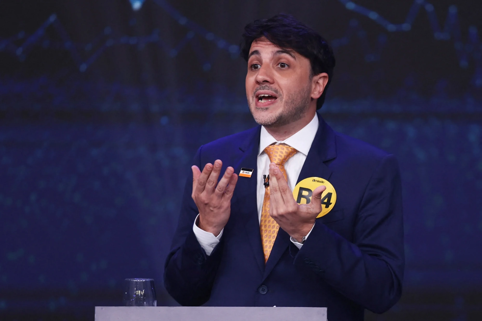 Renan Santos fala sobre falta de humildade no bolsonarismo e novas derrotas