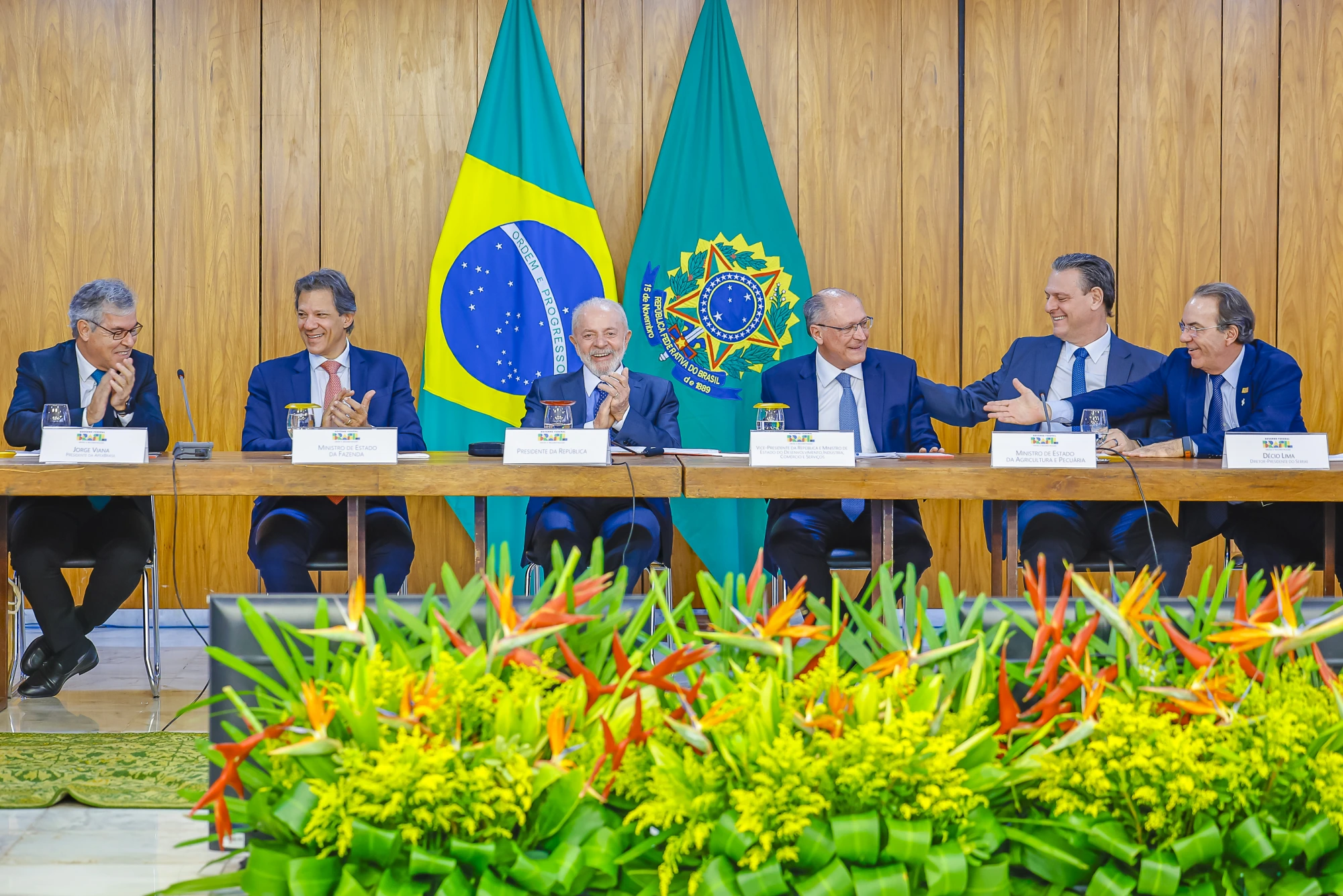 ApexBrasil atenderá 5,3 mil empresas impactadas pelo tarifaço com R$ 210 milhões