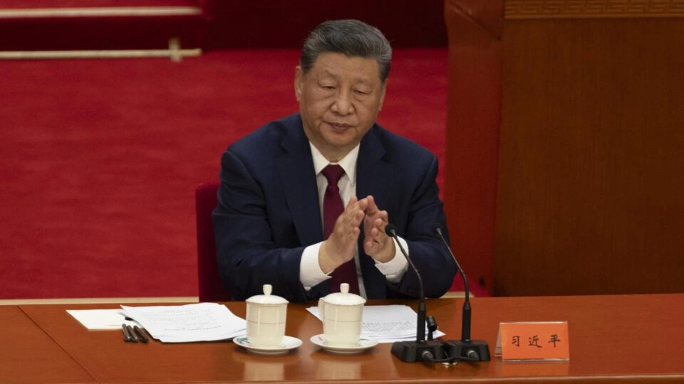 China intensifica expurgo e reduz comando militar de sete para dois membros