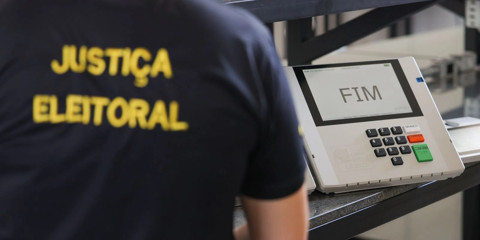Assédio eleitoral: saiba como denunciar crime mesmo após eleições