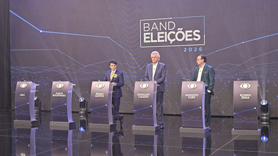 Ausência de Lula e Flávio vira munição para ataques e cobranças sobre corrupção em primeiro debate
