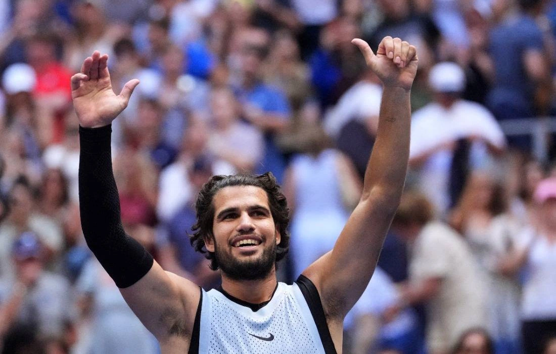 Alcaraz supera pressão contra da torcida e Tommy Paul e está nas quartas do US Open