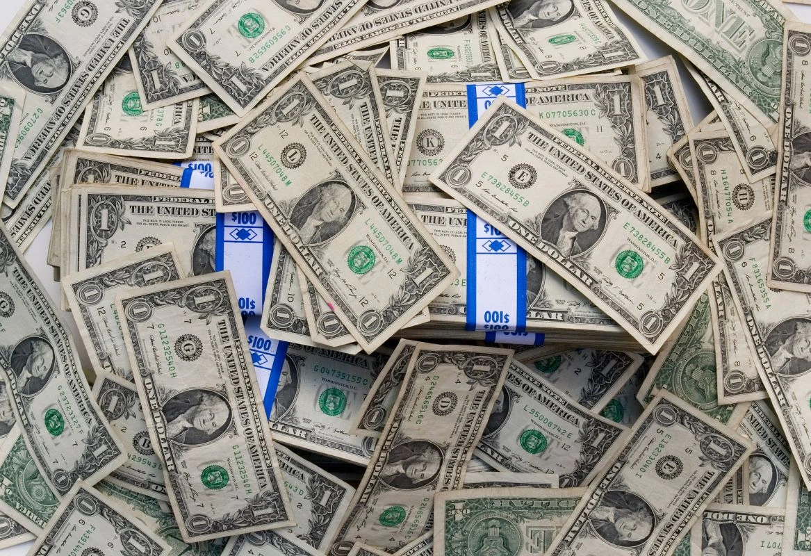 Dólar cai 0,47%, a R$ 5,15, em sessão positiva para ativos brasileiros