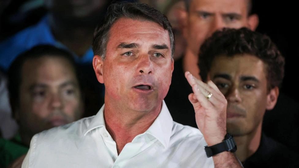 Chances de anulação ou 'terceiro turno' a pedido de Flávio são remotas, veem especialistas