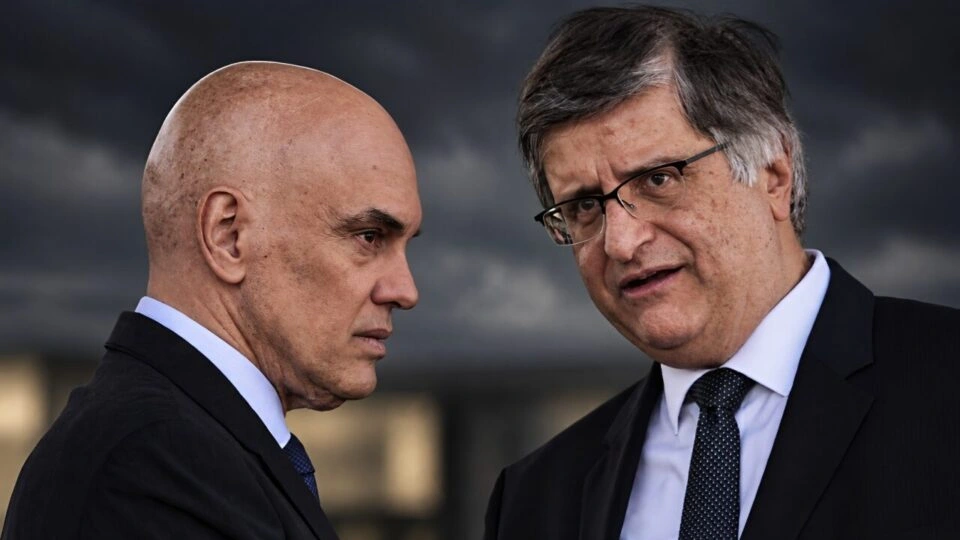 Moraes + Gonet + Macallan = 1698 abortos?