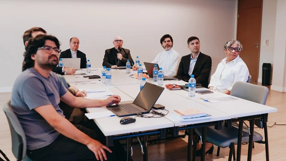 Grupo de Trabalho sobre Inteligência Artificial inicia atividades com bispos, assessores da CNBB e estudiosos