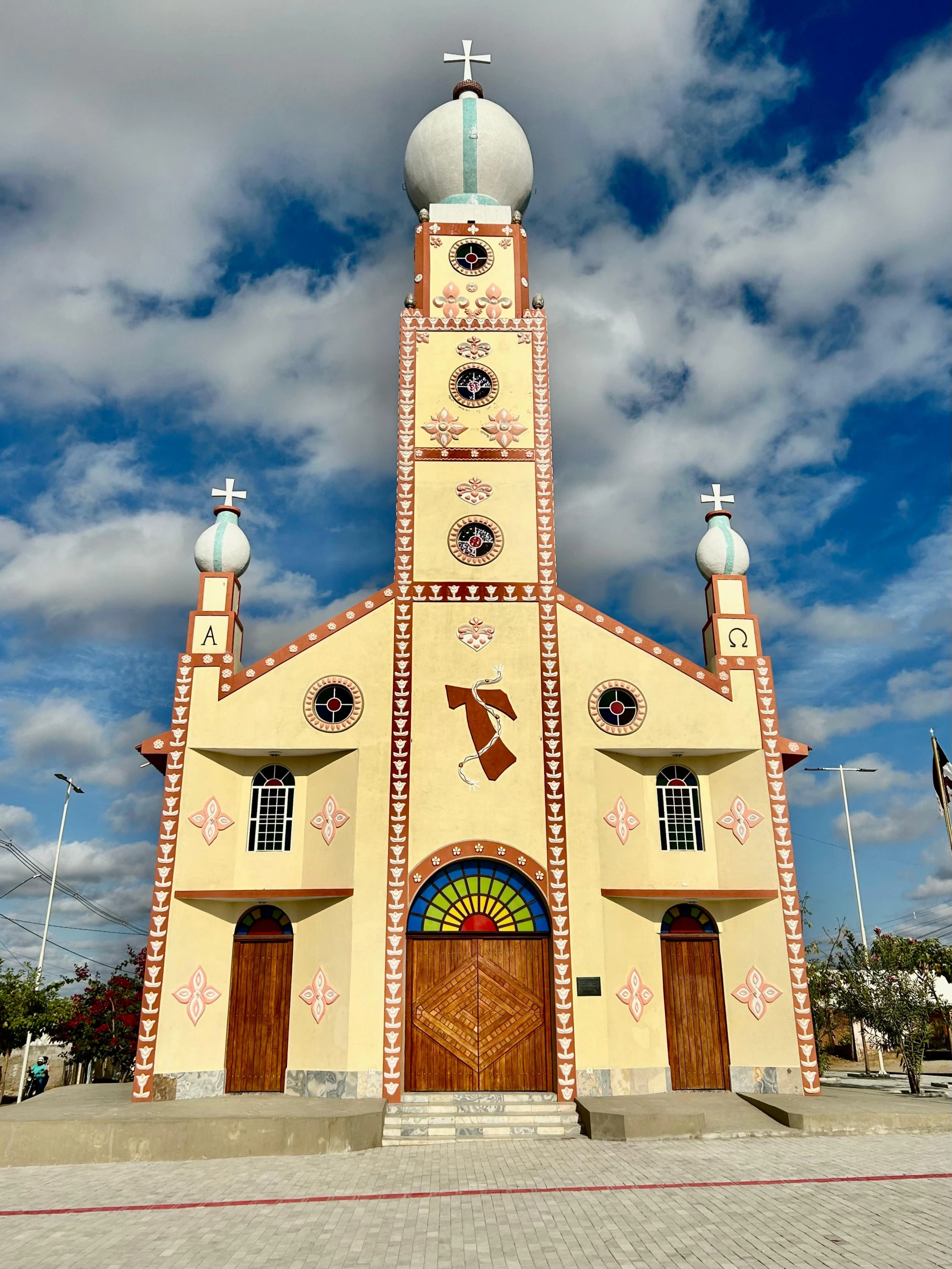 A vida consagrada santifica a Igreja!