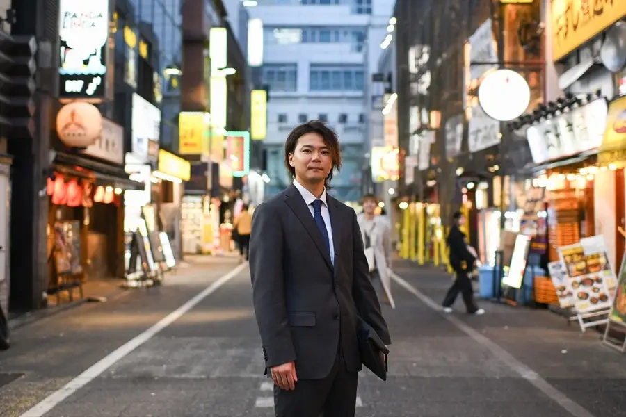 ‘Melhor encontro arranjado do que 100 matches’: a nova aposta dos solteiros japoneses