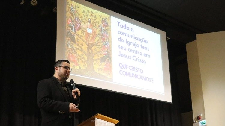 Semana Teológica de Caxias do Sul sobre ação evangelizadora na era digital