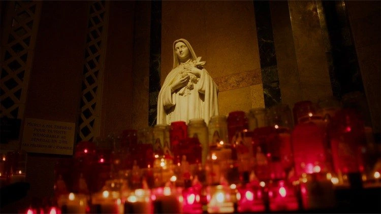 Santa Teresinha do Menino Jesus: uma história de amor nas pequenas coisas