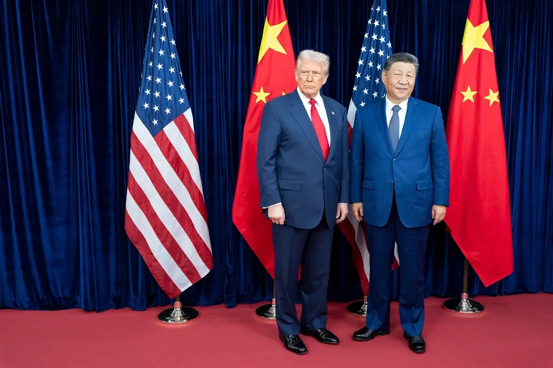 Trump e Xi se encontram enquanto EUA e China trocam “chutes por baixo da mesa”