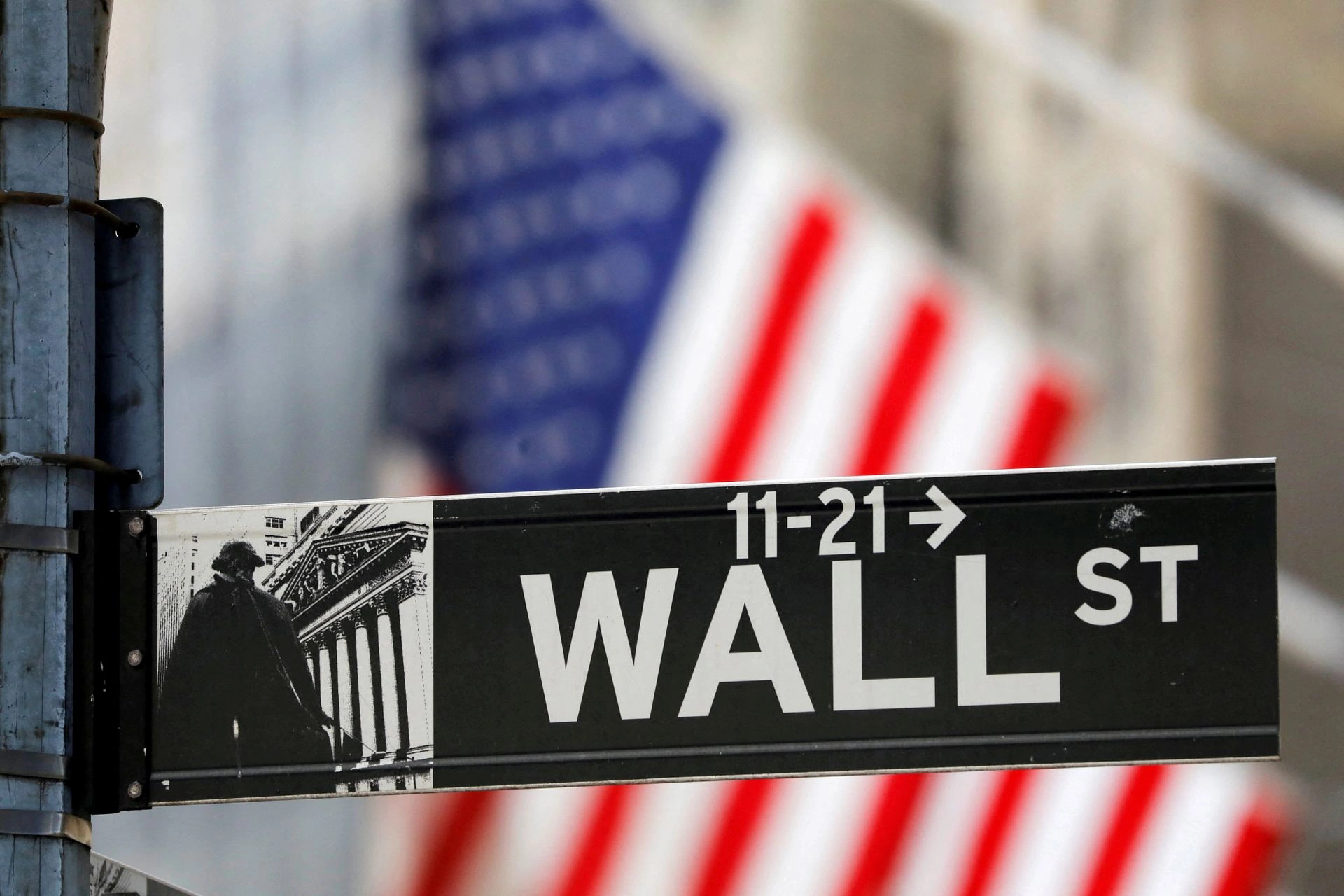 Futuros de NY sobem apesar da pressão sobre juros e tensão com Irã; Bitcoin salta 7%